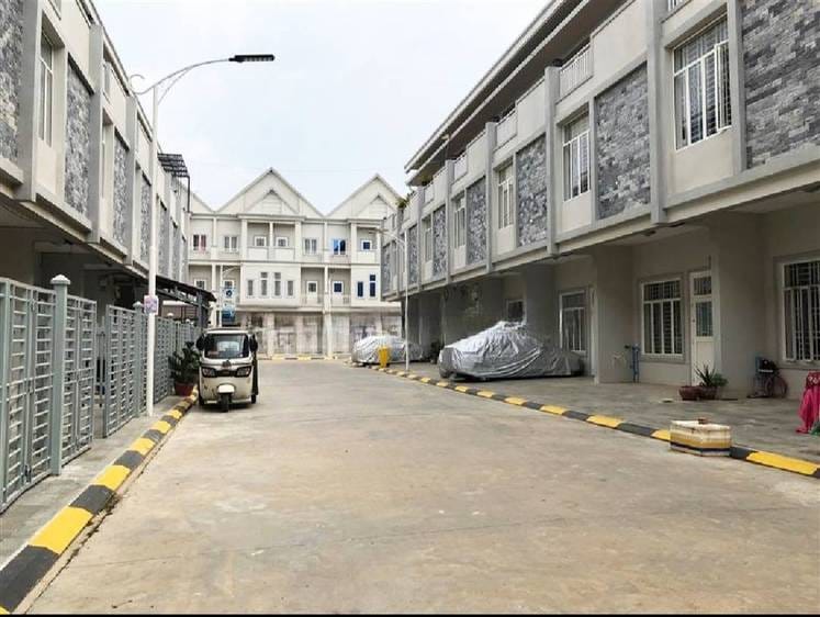 Borey Mongkul Phnom Penh | $250 联排住宅