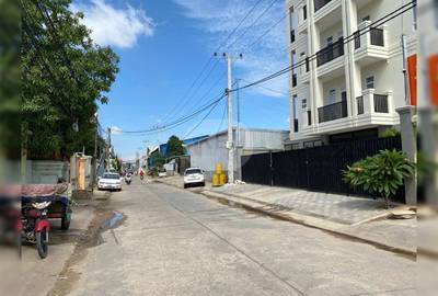750 sqm Land Size Budova For Sale & Rent