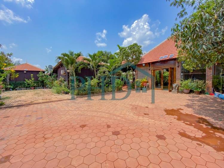 Hotel For Rent in Sla Kram, Siem Reap