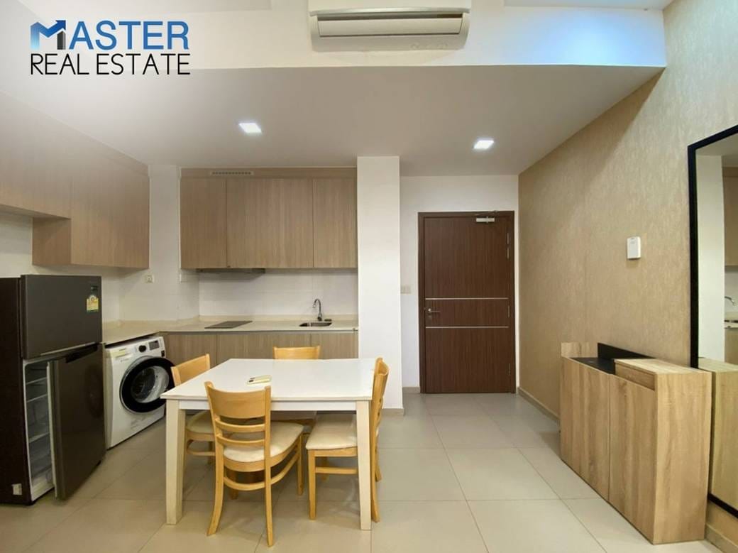 $650 Condo