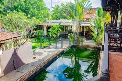 Hotel For Rent with 1 Parking Space