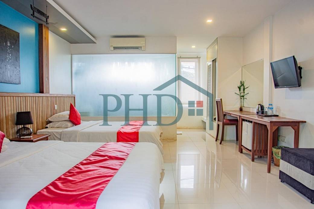 790 sqm Land Size Hotel K pronájmu