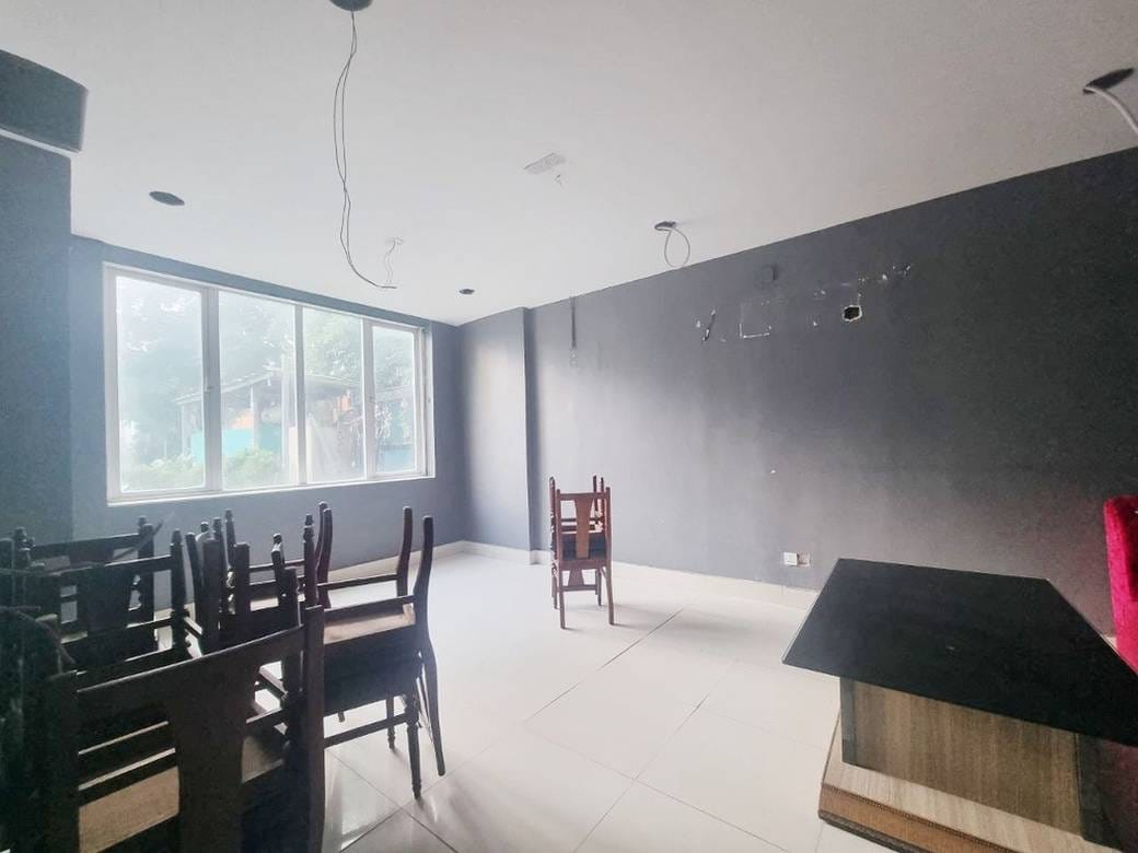 Restaurant For Rent in Daun Penh $2,800