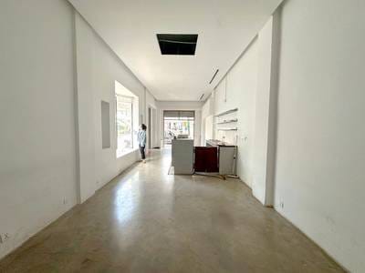 Daun Penh64平方米使用面积店屋出租
