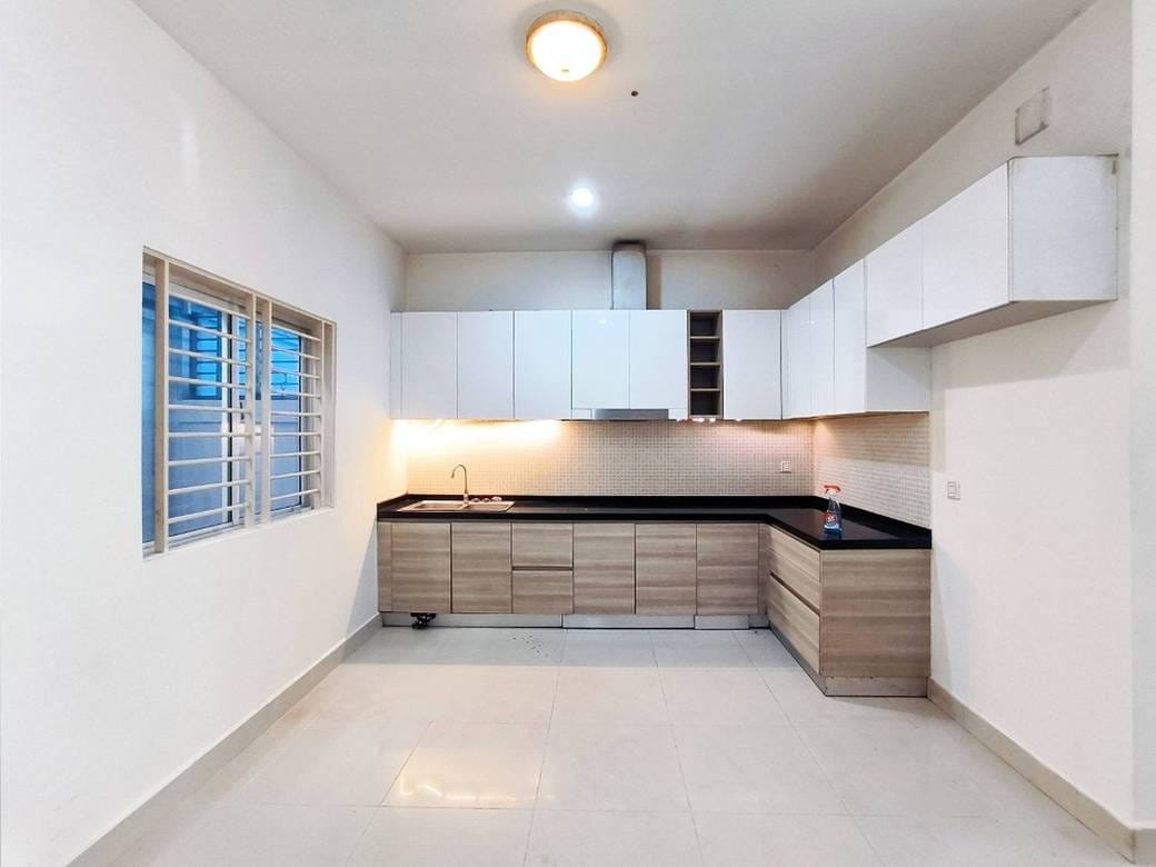 Chbar Ampov Shophouse For Rent in Chbar Ampov