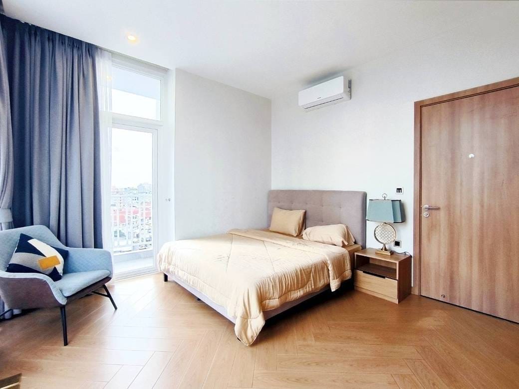 Stunning 2-Bedroom Serviced Apartment for Rent  -Your Ideal Home Awaits !