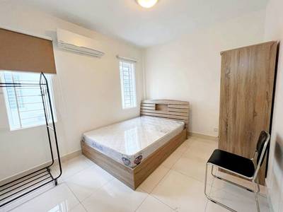 Maison-boutique À louer à Chbar Ampov $830