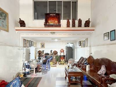 แฟลตเฮ้าส์ สำหรับขาย ใน Toul Kork POA