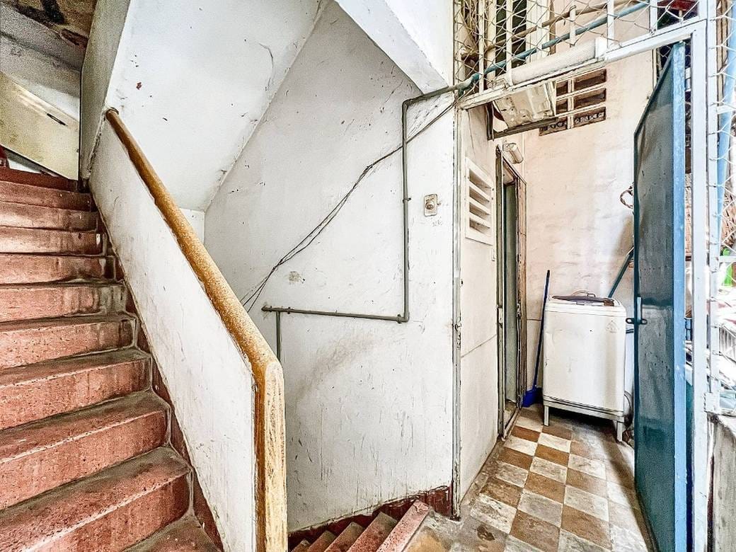 $52,000 Flat