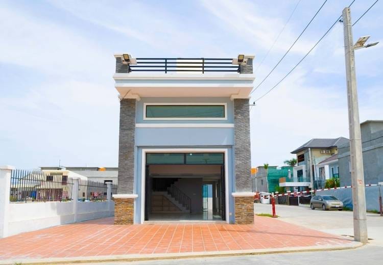 Borey Williams: Shophouse