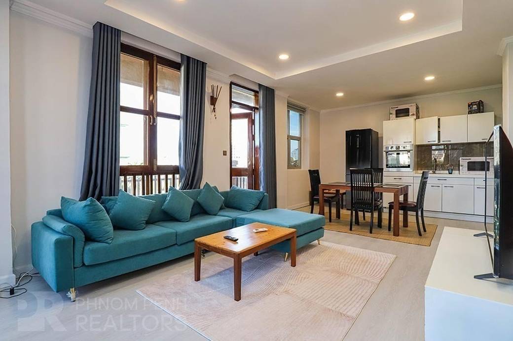 $1,100 Condo