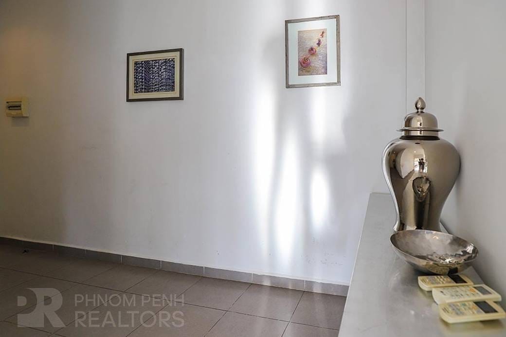 Apartment For Rent in Phsar Chas, Daun Penh, Phnom Penh