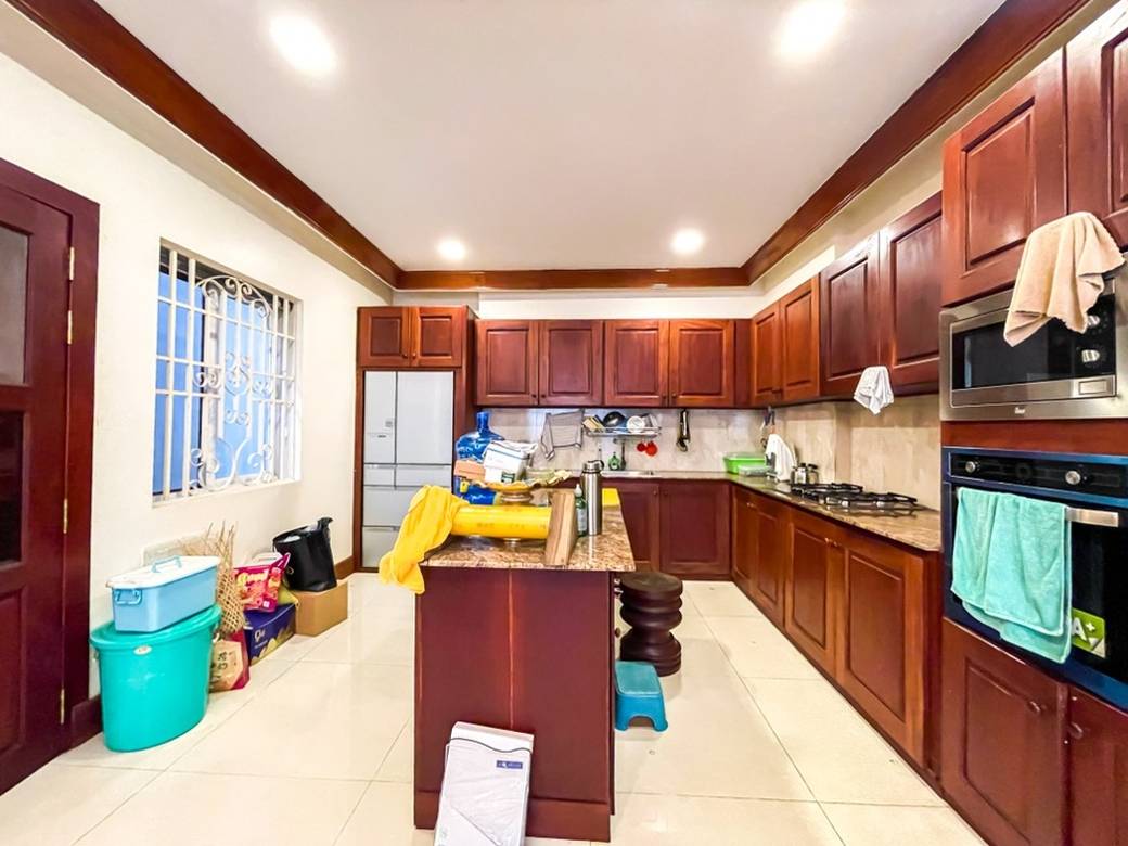 Villa À louer à, Nirouth, Chbar Ampov, Phnom Penh