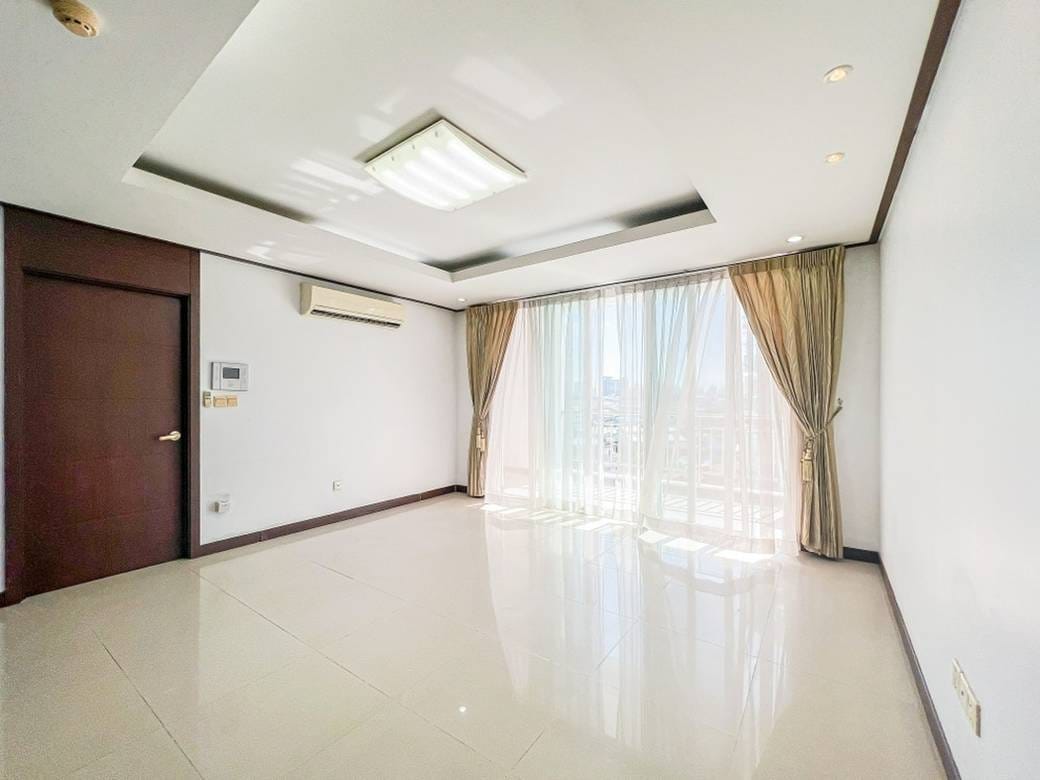 Condo For Sale & Rent in Toul Kork $175,000