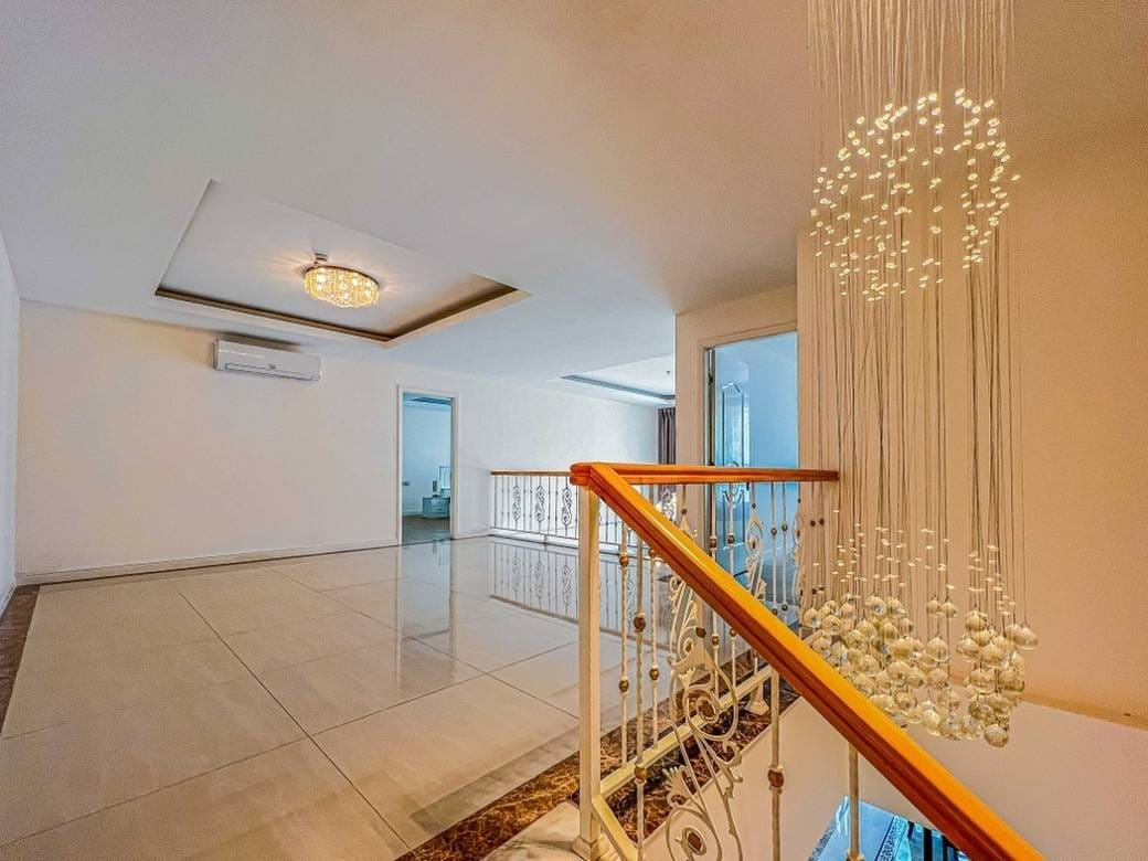 Olympia City | Condo Na prodej in 7 Makara $798,496