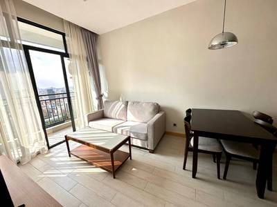 $650 Condo