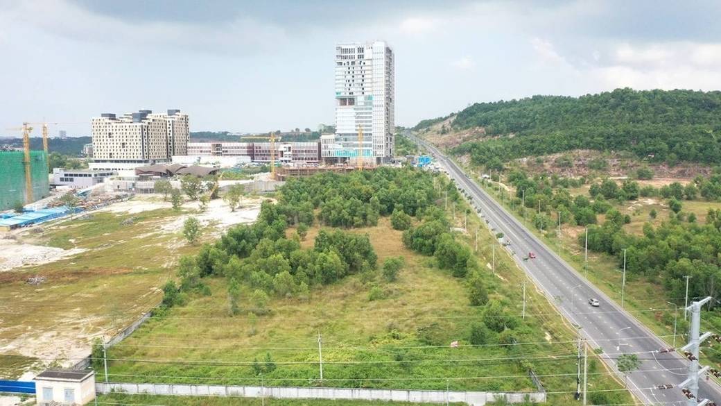 Relief À vendre de 38,885 m² de terrain