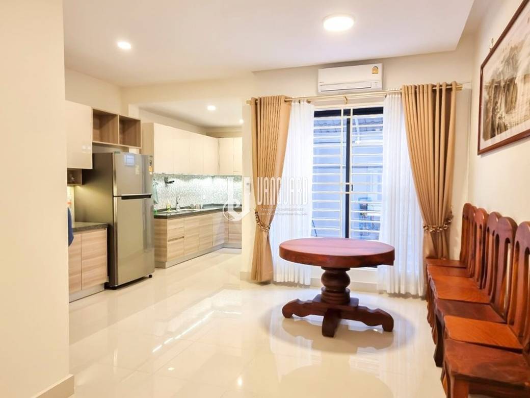 Link House For Rent in Preaek Lieb, Chroy Changvar, Phnom Penh