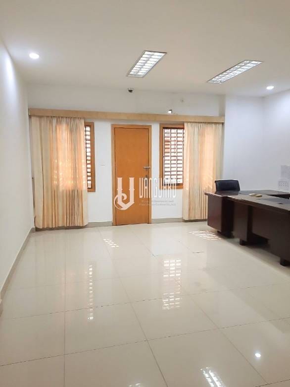 Bâtiment À louer à Daun Penh $5,000