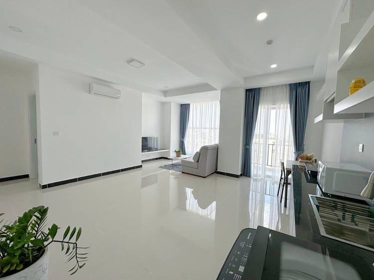 Flat For Rent in Tonle Bassac, Chamkarmon, Phnom Penh