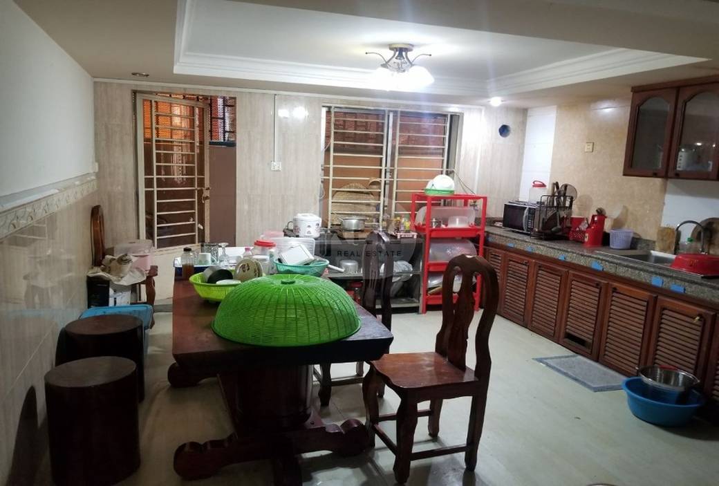 90 sqm Land Size Byt Na prodej