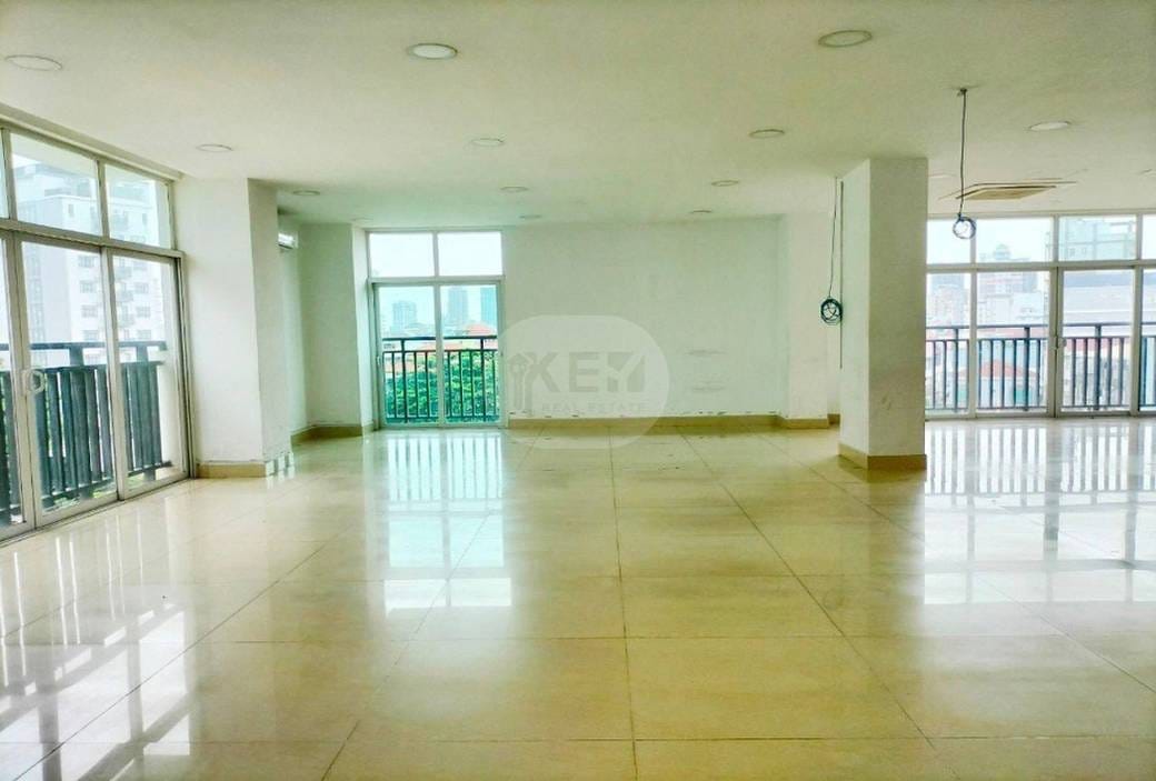 Kanceláře K pronájmu in Toul Tum Poung 2, Chamkarmon, Phnom Penh