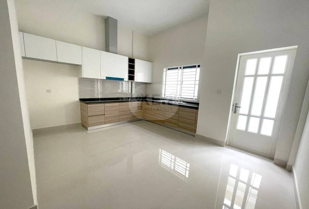 $1,240,000 Shophouse