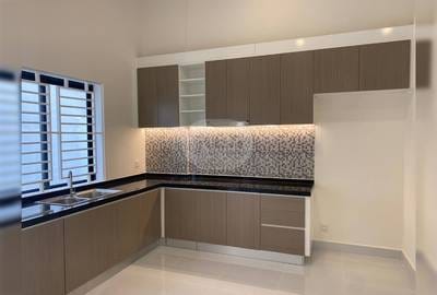 85.5 sqm Land Size Shophouse For Sale