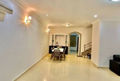 Villa À louer à Chroy Changvar $900