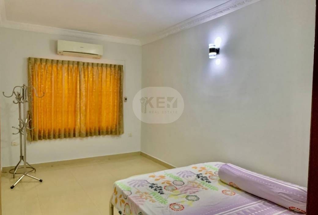 Villa À louer de 120 m² de terrain