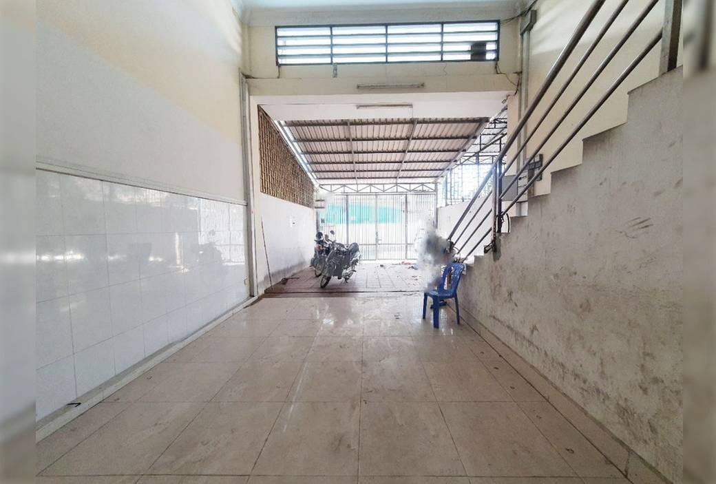 231 sqm Land Size Building For Rent