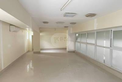 Toul Kork에 있는 건축 임대 $8,000
