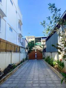 $1,500 Vila