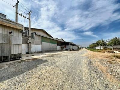 6,400 sqm Land Size Sklad K pronájmu