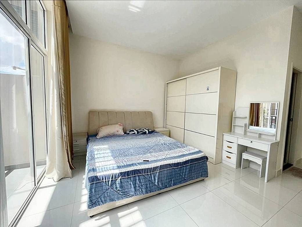 Nirouth Shophouse For Sale in Nirouth