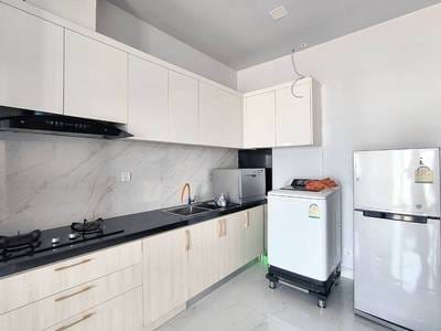 Condo For Sale & Rent in Meanchey $135,000
