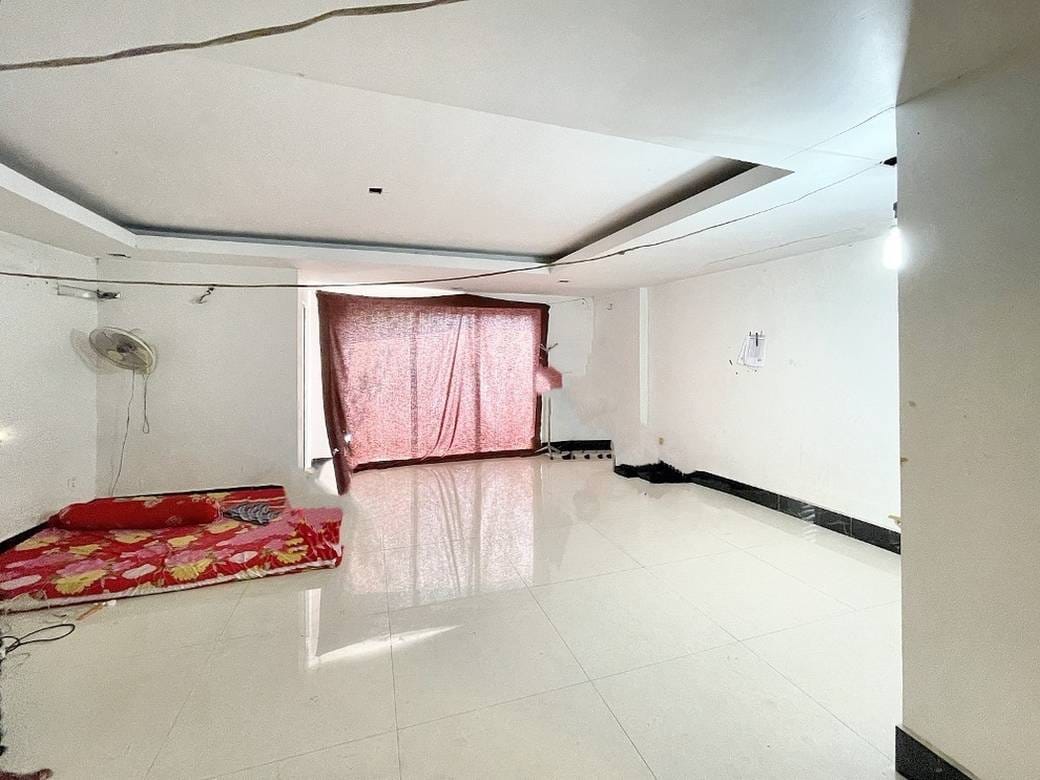 Meanchey Building For Sale in Meanchey