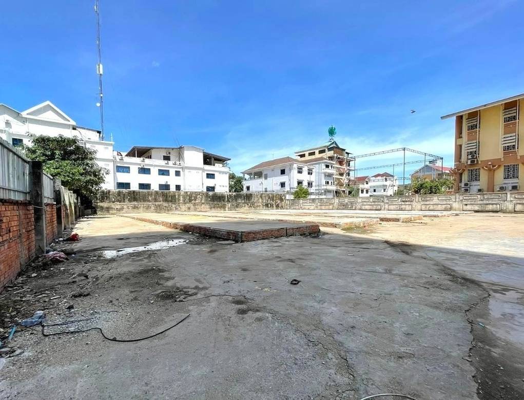 2,600 sqm Land Size Lot For Rent