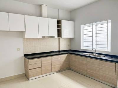 CommercialShophouse Для Аренды in Chbar Ampov $650