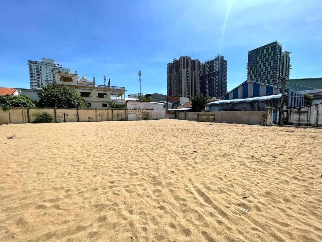 1,000 sqm Land Size Lot For Rent