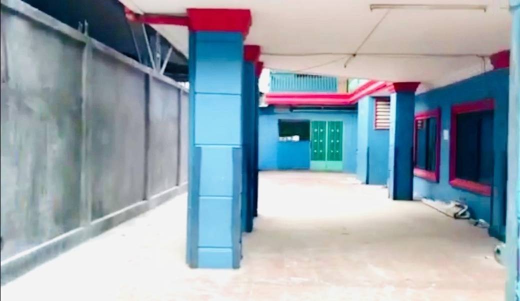 600平方米土地面积的CommercialShophouse出租，价格$4,500