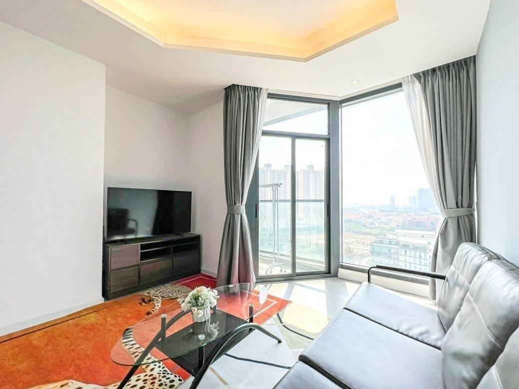 Condo For Sale & Rent in Tonle Bassac, Chamkarmon, Phnom Penh