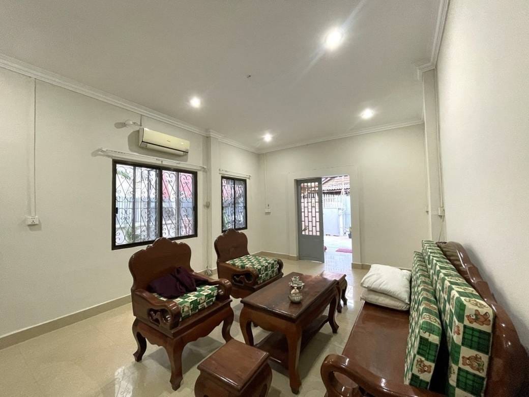 315 sqm Land Size Vila K pronájmu