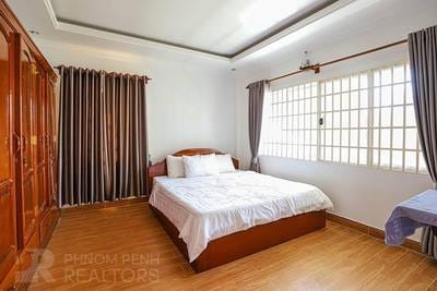 排屋出租，位于四臂湾分区, 隆边区, 金边