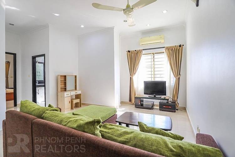 แฟลต สำหรับเช่า ใน Tonle Bassac, Chamkarmon, Phnom Penh