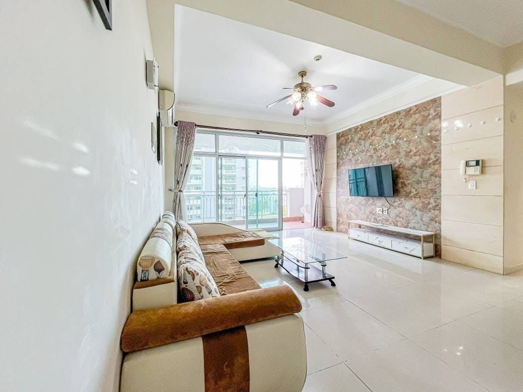 Russey Keo에 있는 콘도 For Sale & Rent $149,000