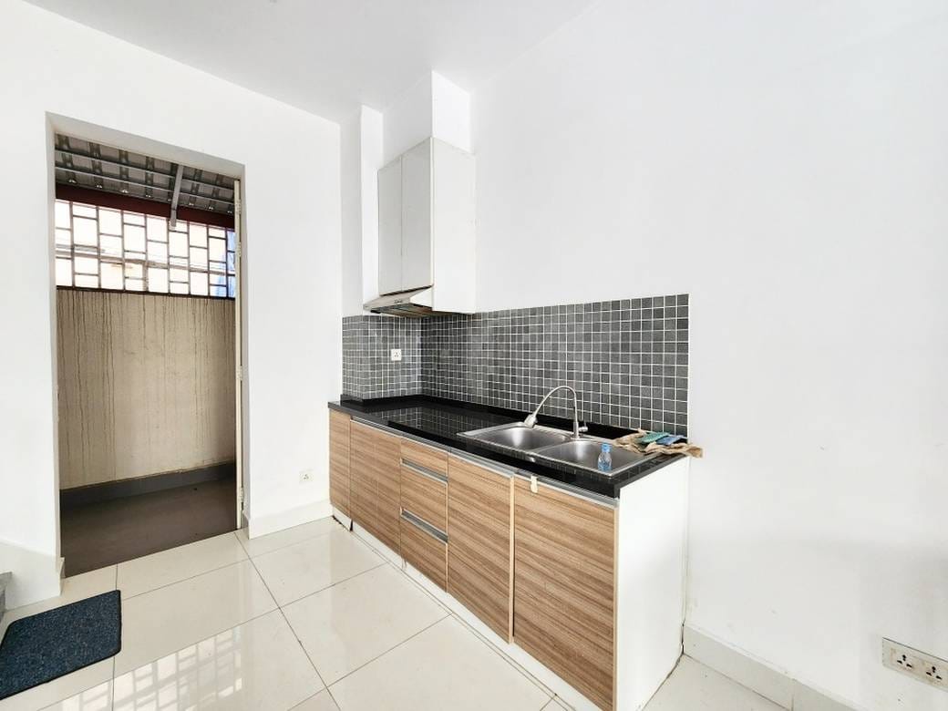 85 sqm Land Size Vila K pronájmu