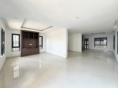 วิลล่า For Sale & Rent ขนาดที่ดิน 253 ตร.ม. ราคา $680,000