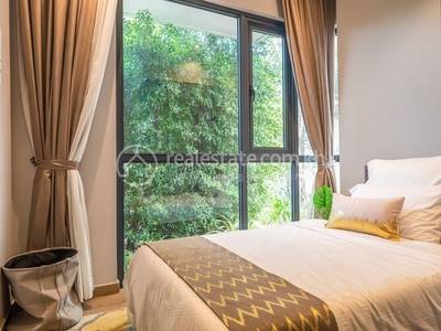Royal Platinum Condominium | 3卧室公寓出售，价格$330,560