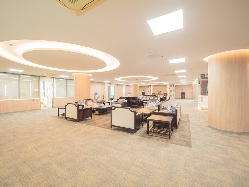 VTrust Tower | 7 Makara New Development For Rent in 7 Makara